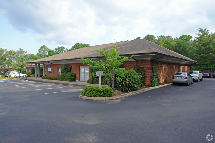 Primary Photo Of 7405B Shallowford Rd, Chattanooga Office For Lease