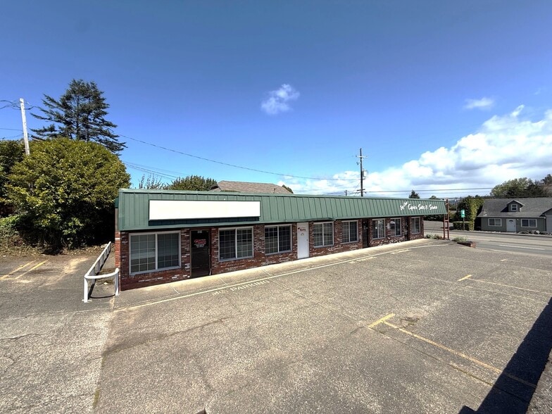 More Photos Of 2184 Broadway Ave, North Bend Office For Sale