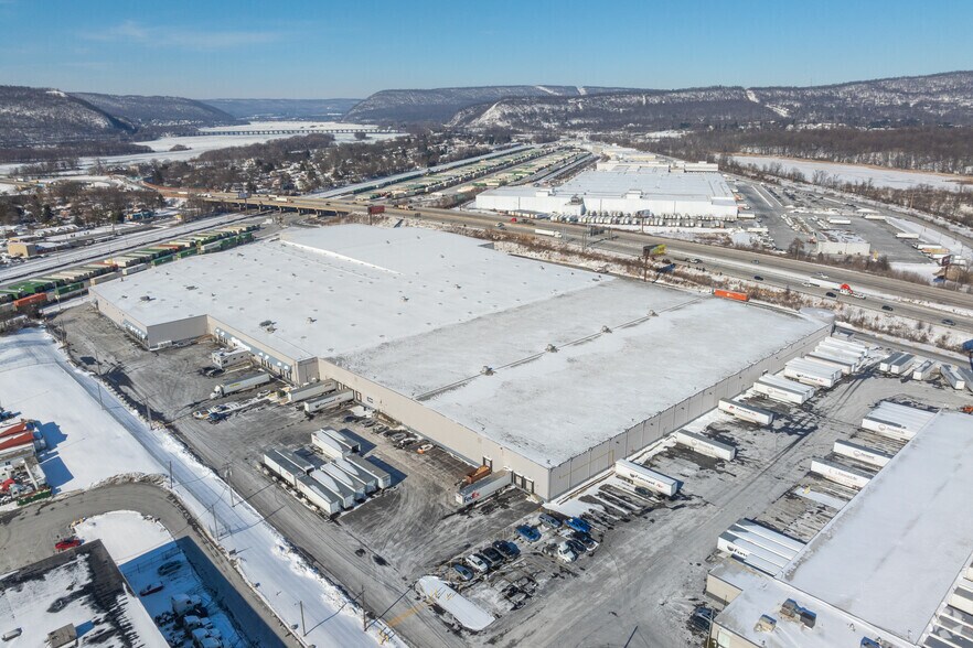 More Photos Of 3500 Industrial Rd, Harrisburg Warehouse For Lease