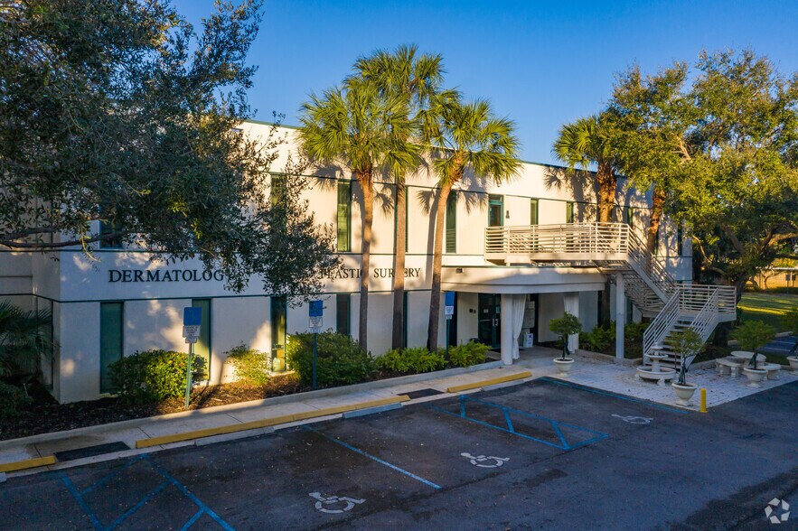 More Photos Of 4161 NW 5th St, Plantation Medical For Lease