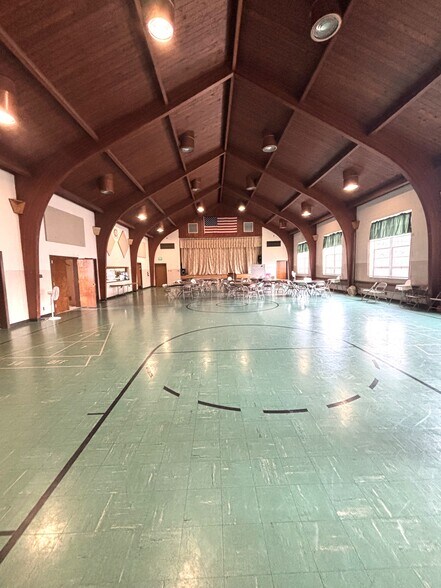 More Photos Of 609 Putnam St, Fort Wayne Specialty For Sale