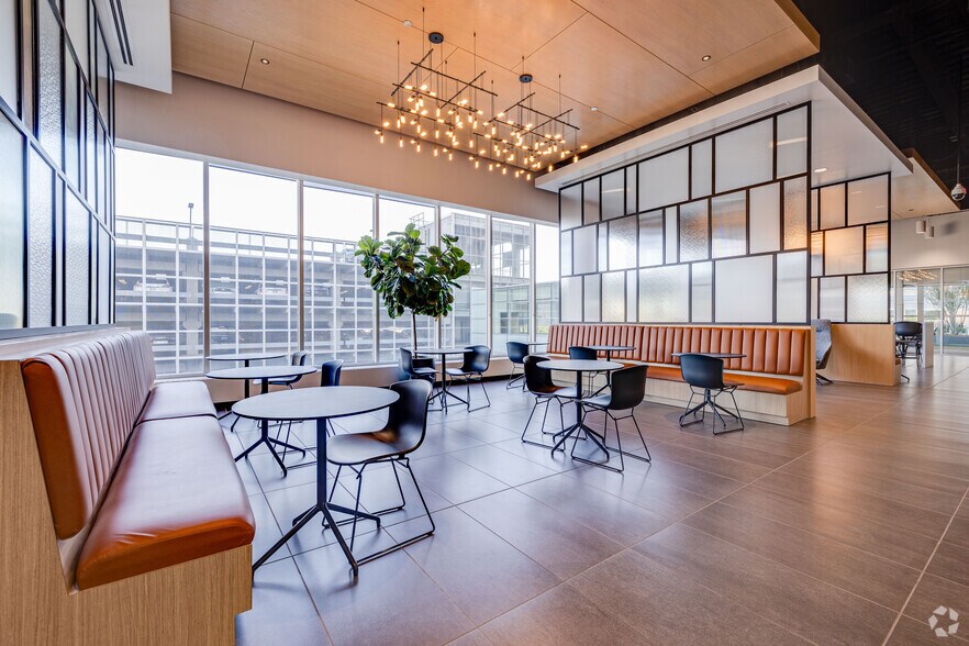 Photo of 25th Floor Ste 2500