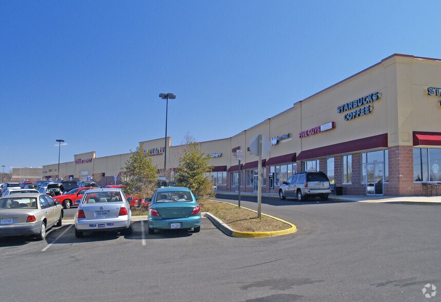 More Photos Of 14401-14423 Chantilly Crossing Ln, Chantilly General Retail For Lease