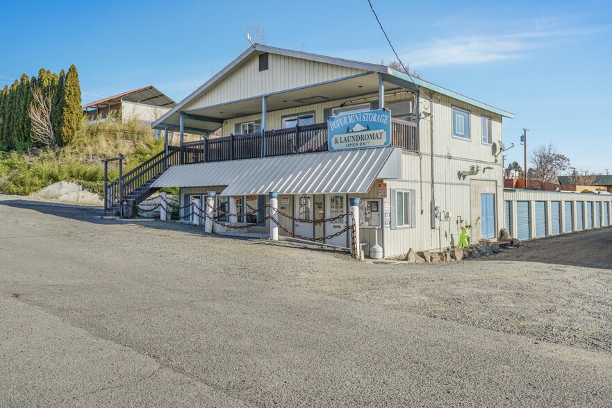 More Photos Of 50 NE Akin St, Dufur Self Storage For Sale