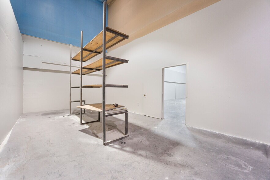 More Photos Of 4650 Judson Ave, Las Vegas Warehouse For Lease