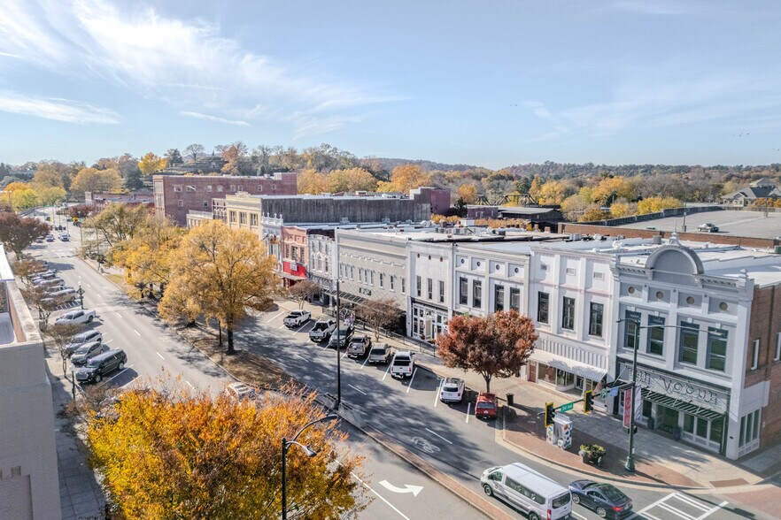 More Photos Of 245 Broad St, Rome Storefront For Sale