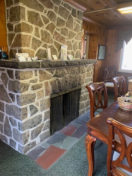 More Photos Of 129 Main, Coopersburg Office Residential For Sale