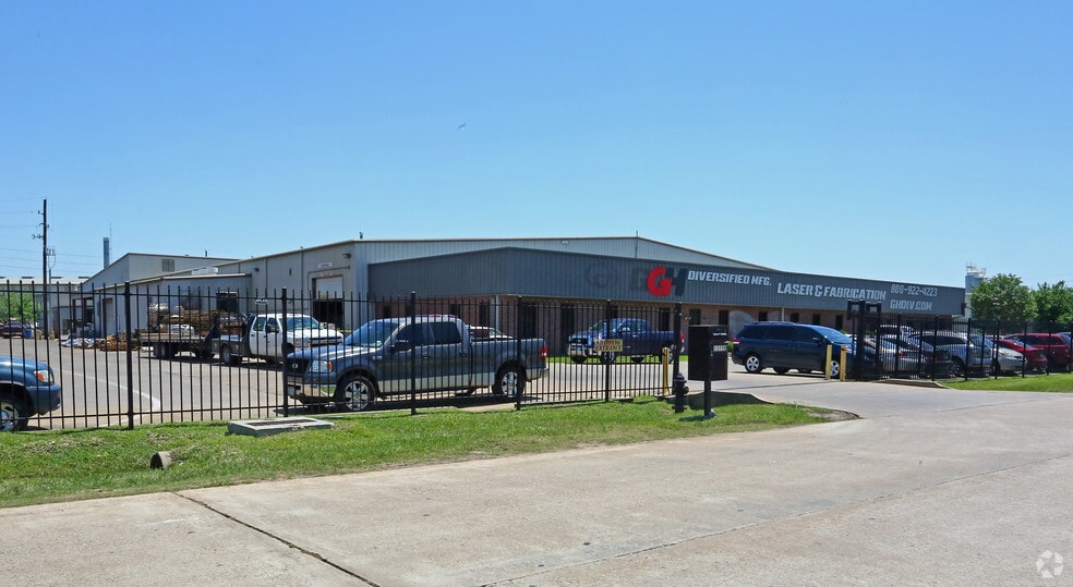 More Photos Of 11660 Brittmoore Park Dr, Houston Warehouse For Lease