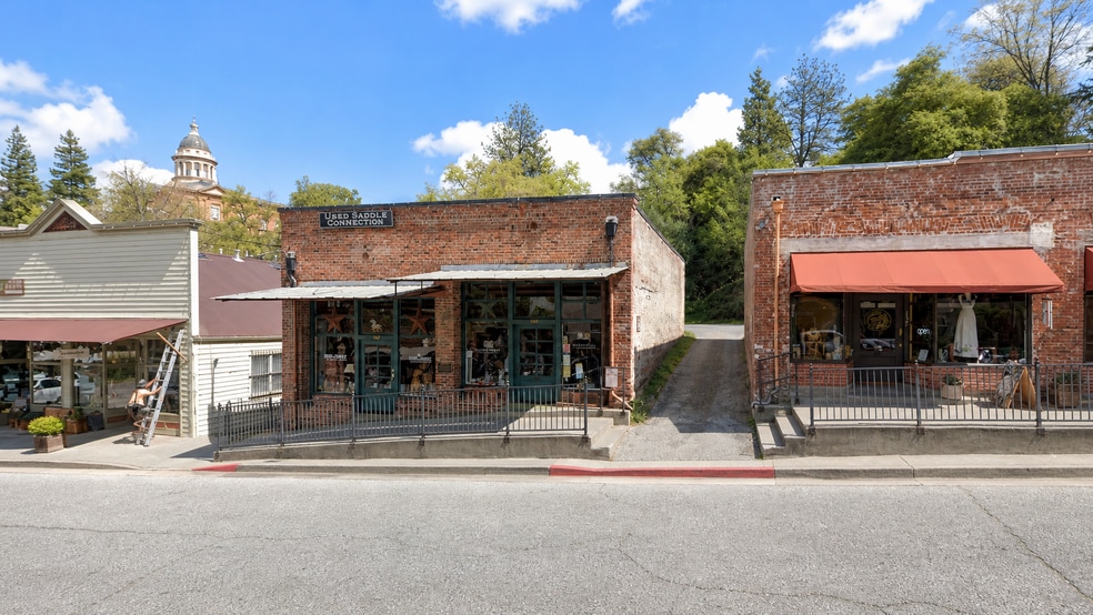 Primary Photo Of 147-149 Sacramento St, Auburn Storefront For Sale