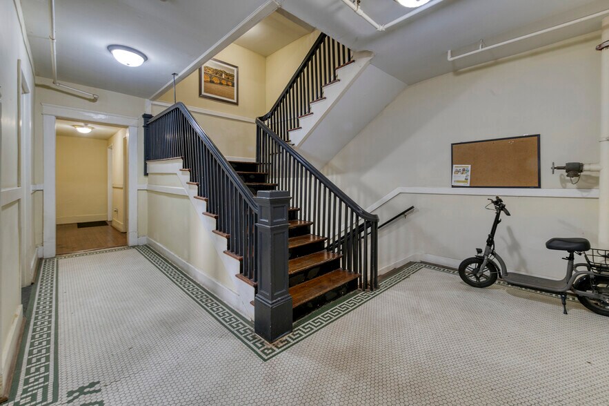 More Photos Of , Macon-Bibb Multifamily For Sale
