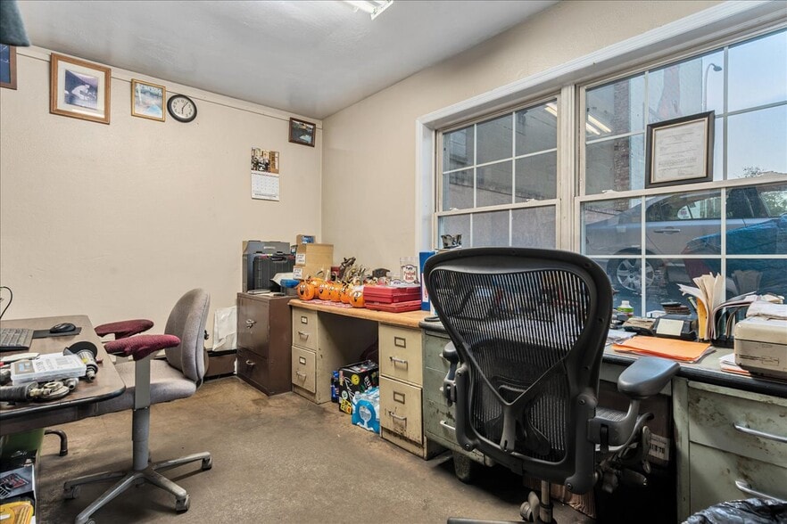 More Photos Of 368 Central Ave, Albany Auto Repair For Sale