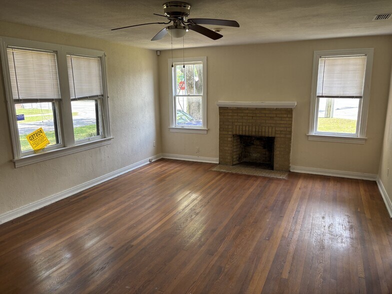 More Photos Of 5010 Blackburn St, Jacksonville Specialty For Sale