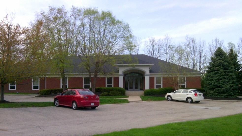 Primary Photo Of 1528 E Greyhound Pass, Carmel Office For Lease