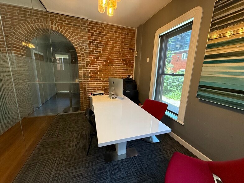 More Photos Of 2839 Wyandot St, Denver Office For Sale
