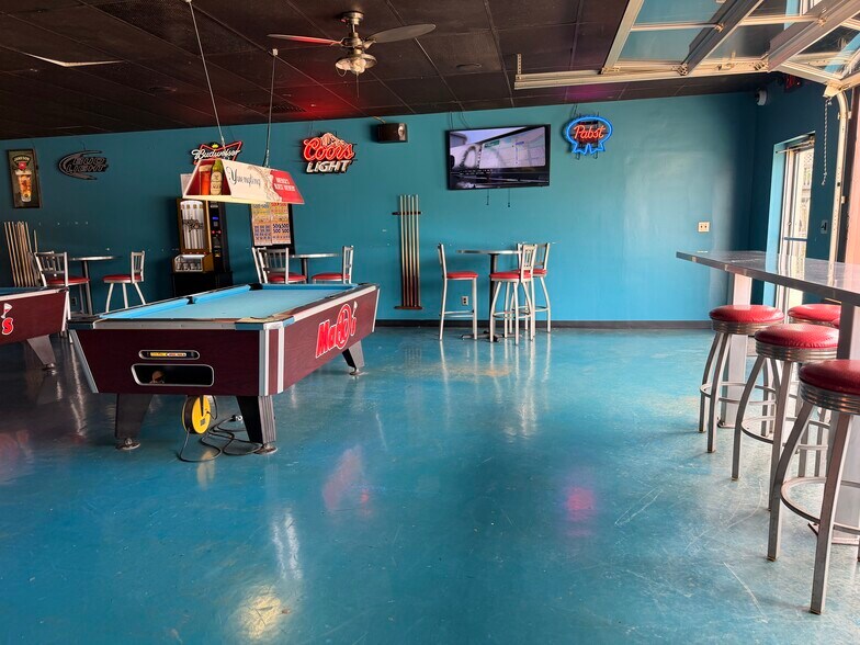 More Photos Of 2385 Willowcreek Rd, Portage Restaurant For Sale