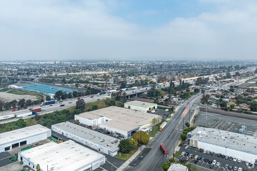 More Photos Of 8731 & 8741 Pioneer Blvd, Santa Fe Springs Warehouse For Lease