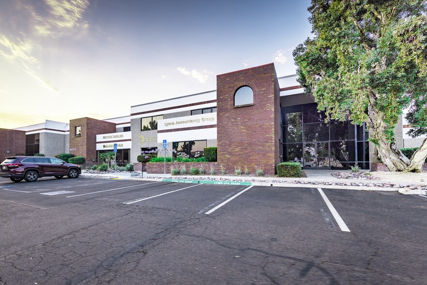 Primary Photo Of 7964 Arjons Dr, San Diego Light Manufacturing For Lease