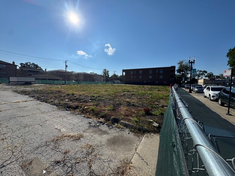 More Photos Of 6760 Northwest hwy, Chicago Land For Sale