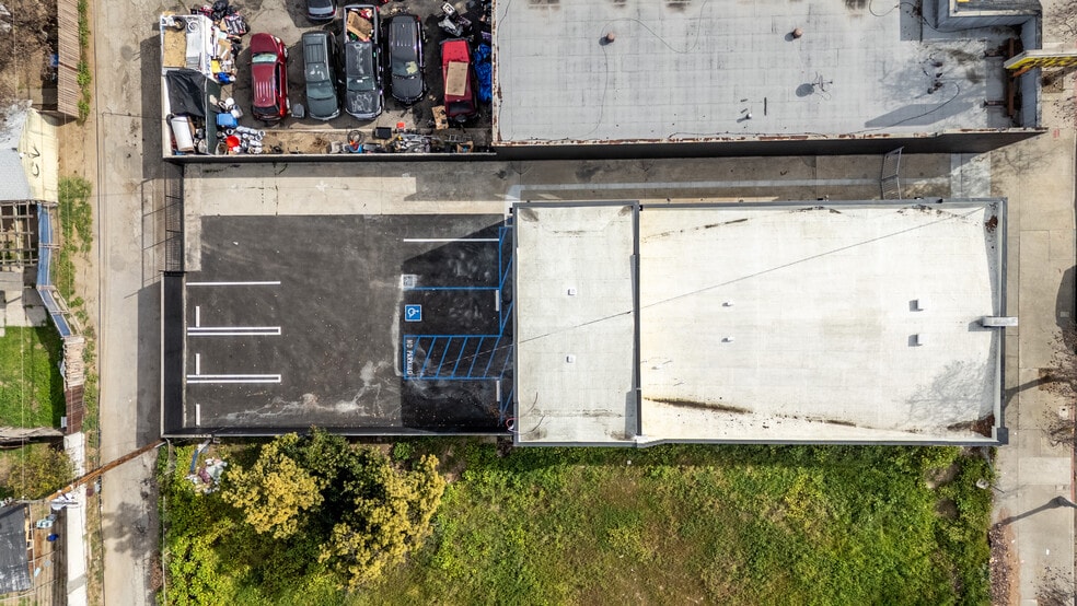 More Photos Of 1241 W Holt Ave, Pomona Storefront Retail Office For Sale