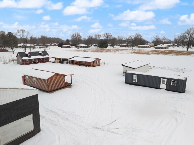 More Photos Of 677 S Cardinal Ln, Scottsburg Industrial For Sale