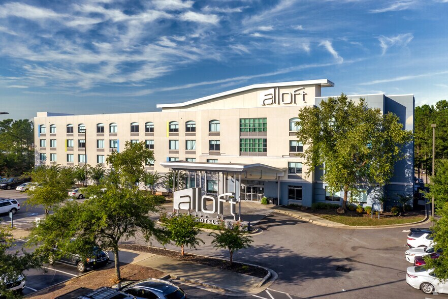 Primary Photo Of 217 Lanneau Ct, Columbia Hotel For Sale