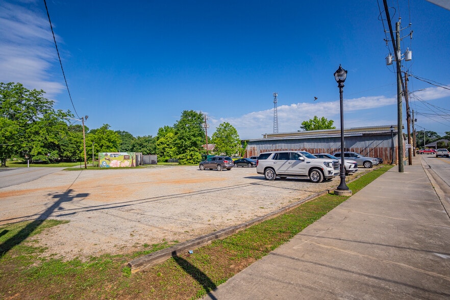 More Photos Of 3840 Highway 42, Locust Grove Restaurant For Sale