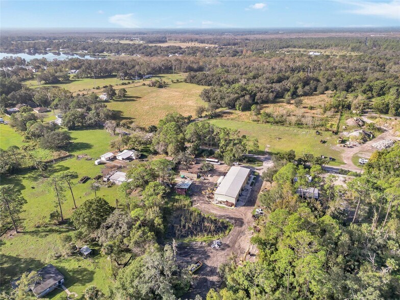 More Photos Of 875 Lakeview Dr, Deland Warehouse For Sale