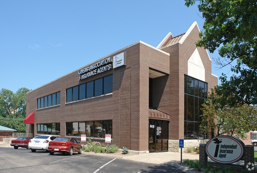 Primary Photo Of 815 SW Topeka Blvd, Topeka Office For Sale