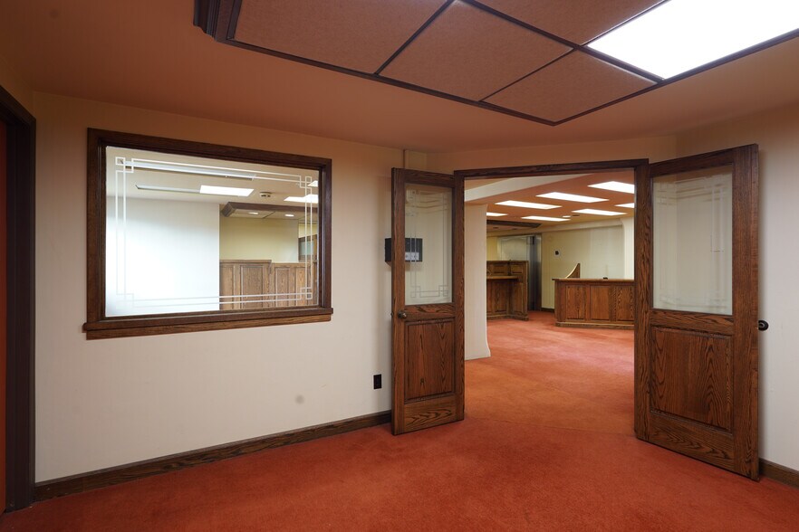 More Photos Of 0 Dolores 2 NW of 8th, Carmel Office For Lease