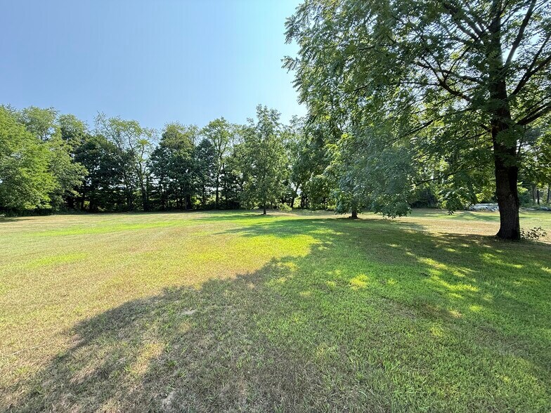 More Photos Of 7240-7286 Oswego Rd, Liverpool Restaurant For Sale
