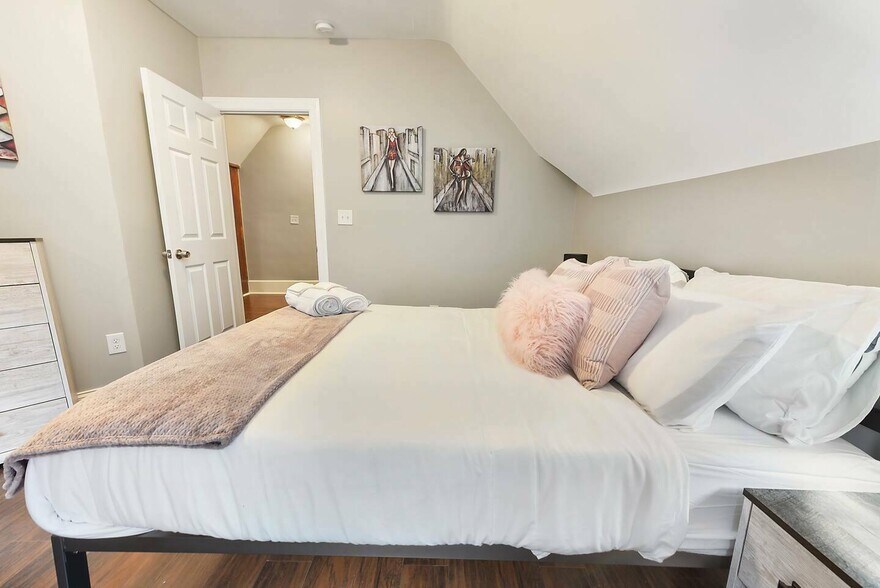 More Photos Of 7218 Meade St, Pittsburgh Apartments For Sale