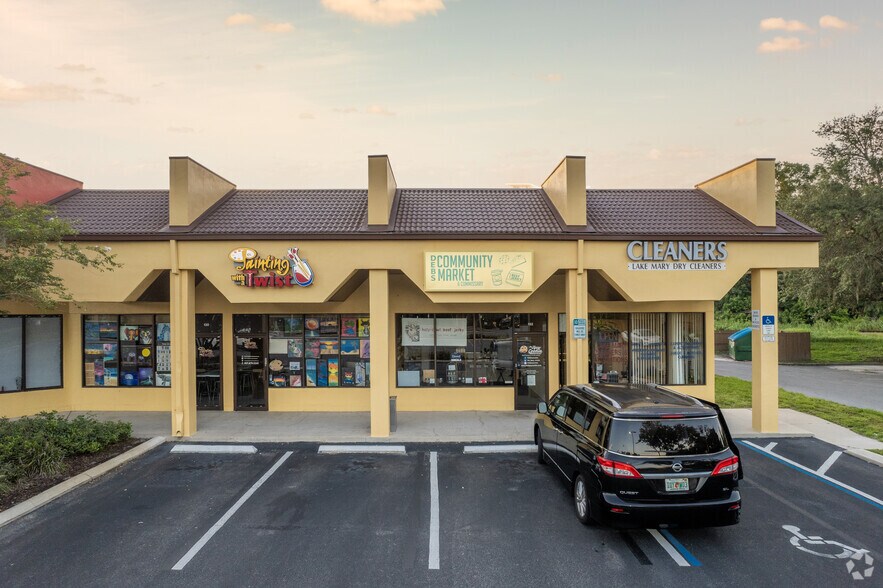 More Photos Of 101 N Country Club Rd, Lake Mary General Retail For Lease