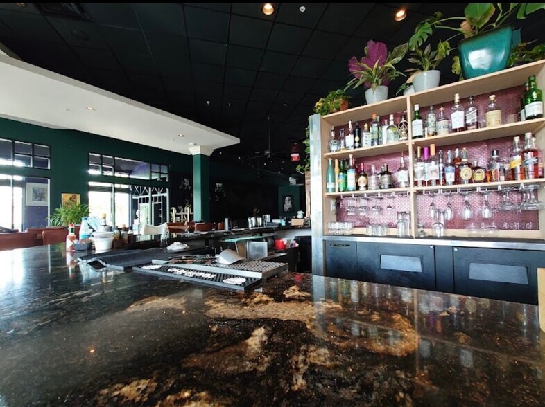 More Photos Of 4757 The Grove Dr, Windermere General Retail For Sale