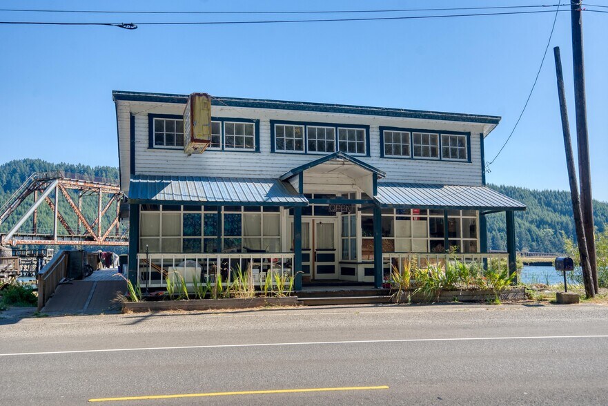 More Photos Of 6750 Or-126 Hwy, Florence Marina For Sale