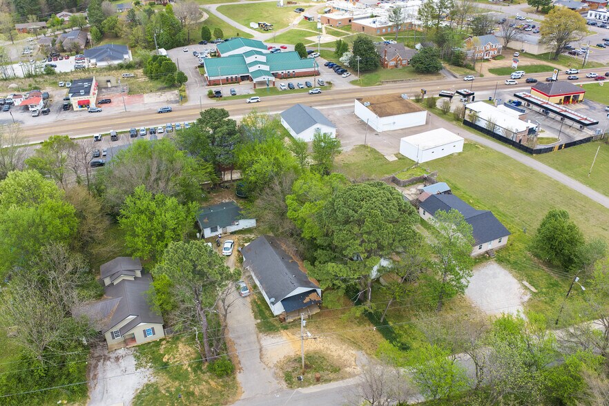 More Photos Of 252 N Main St, Lexington Multifamily For Sale