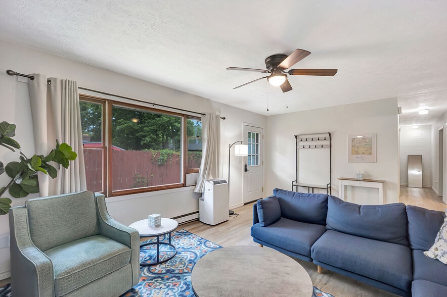 More Photos Of 319 N Elm St, Oxford Apartments For Sale