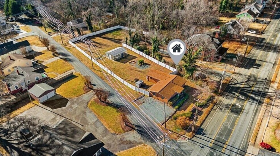 More Photos Of 1006 S Main St, Burlington Office For Sale