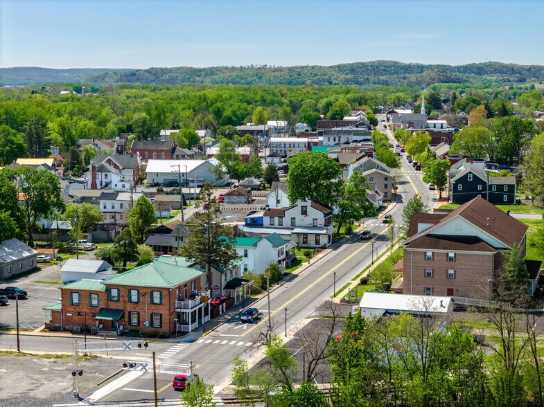More Photos Of 219 N Market St, Selinsgrove Storefront Retail Residential For Sale