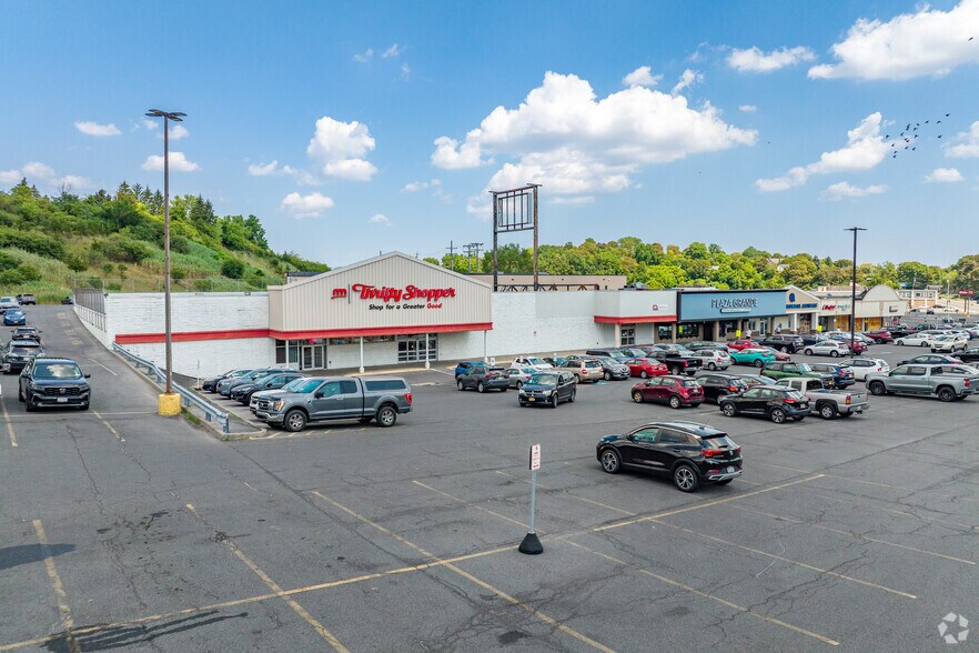 More Photos Of 2102-2214 W Genesee St, Syracuse Storefront For Lease