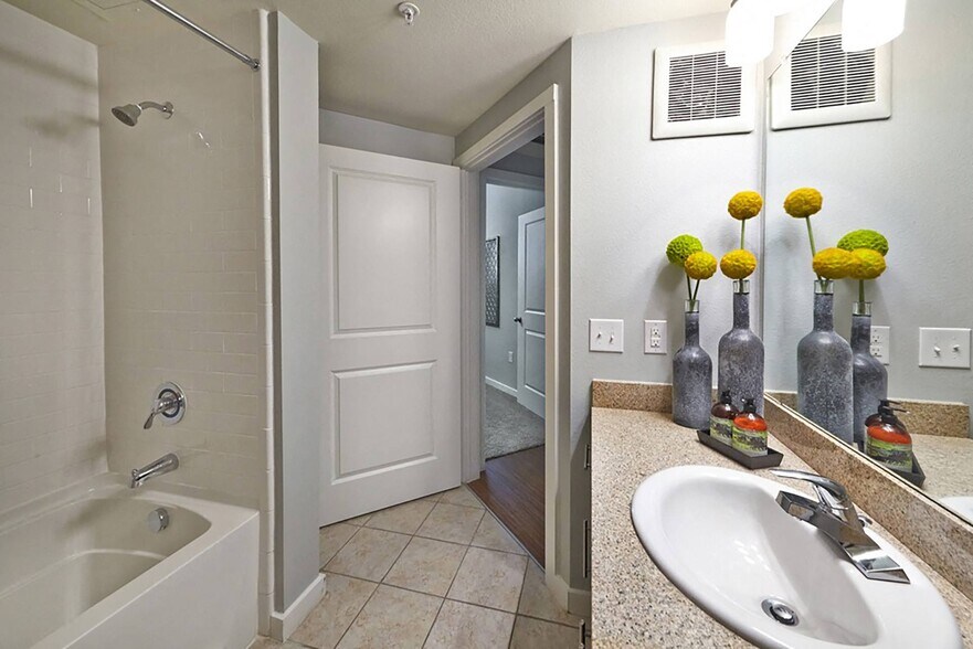 More Photos Of 5600 Smu Blvd, Dallas Apartments For Lease