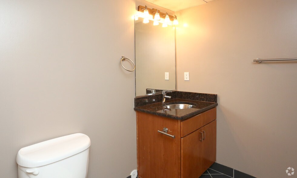 More Photos Of 17 N 18th St, Richmond Apartments For Lease