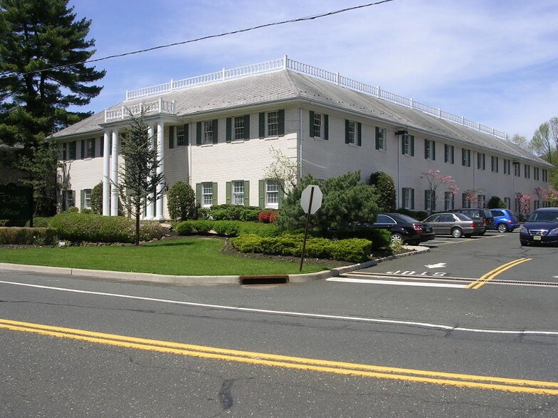More Photos Of 776 Mountain Blvd, Watchung Office For Sale