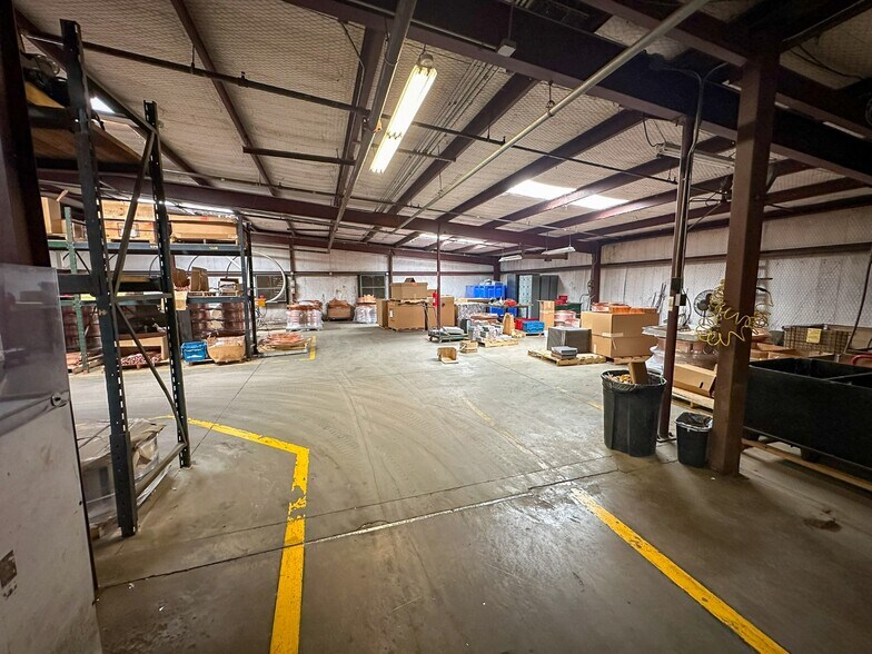 More Photos Of 101 Anvil St, Jacksonville Warehouse For Sale