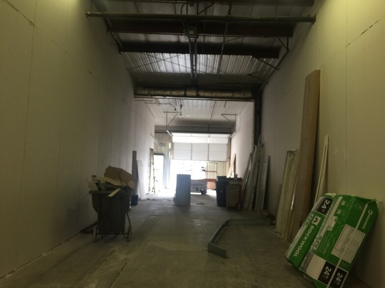 More Photos Of 785 20th St, Newport Warehouse For Lease
