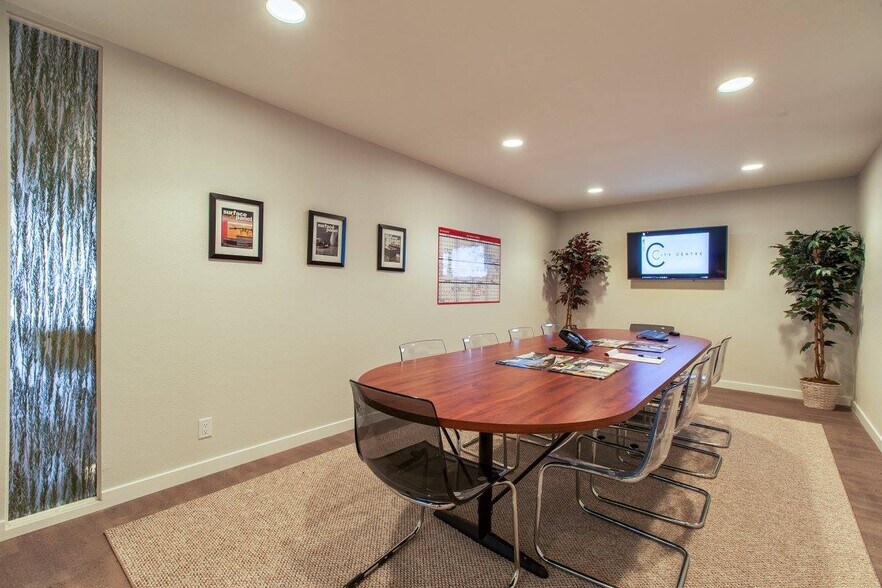 More Photos Of 302 N 3rd St, Watertown Office For Sale