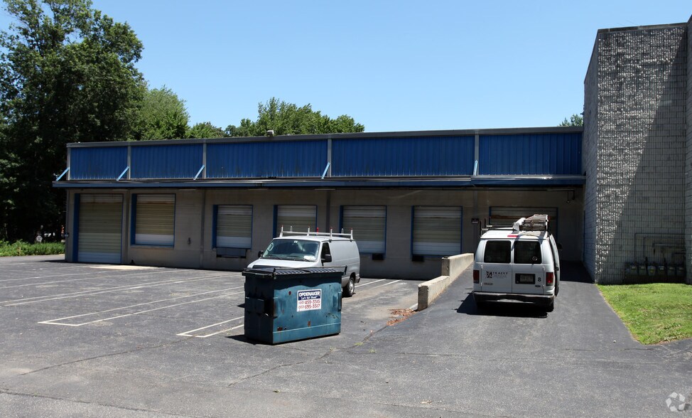 More Photos Of 625 N Governor Printz Blvd, Essington Warehouse For Lease