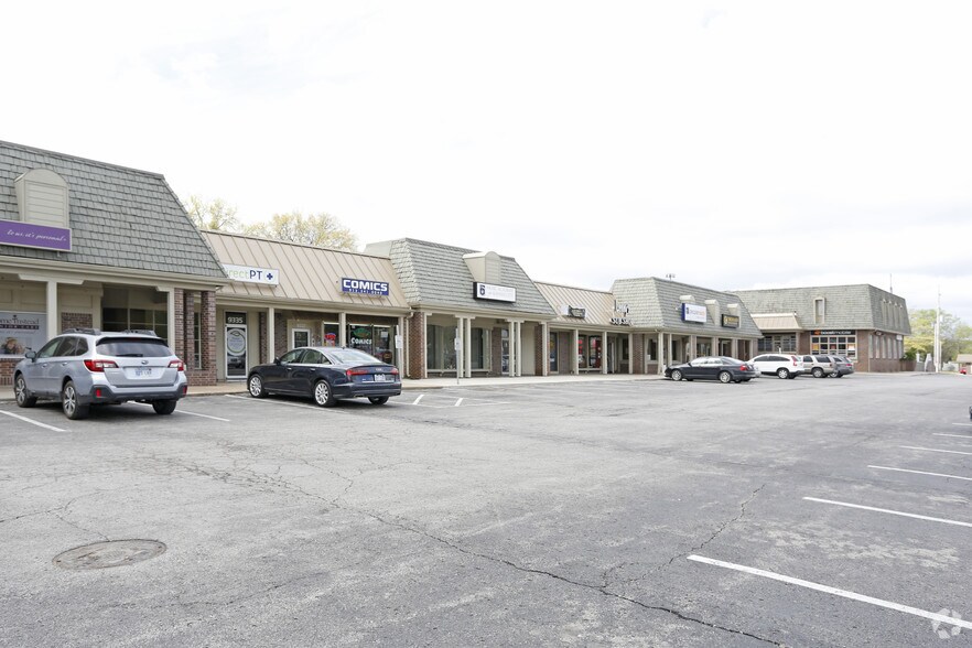More Photos Of 9301 W 87th St, Overland Park Storefront For Lease