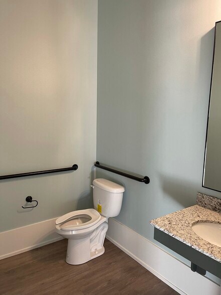 More Photos Of W 4021 W. E. Heck Ct., Bldg E, Baton Rouge Office For Lease