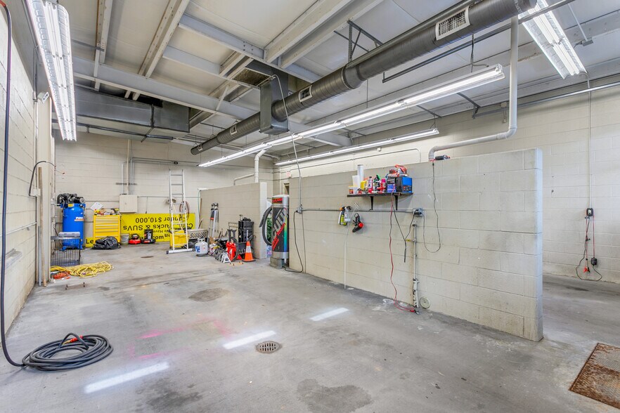 More Photos Of 2437 S Church St, Burlington Auto Dealership For Sale