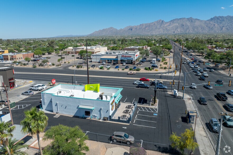 More Photos Of 4676 E Grant Rd, Tucson Fast Food For Sale